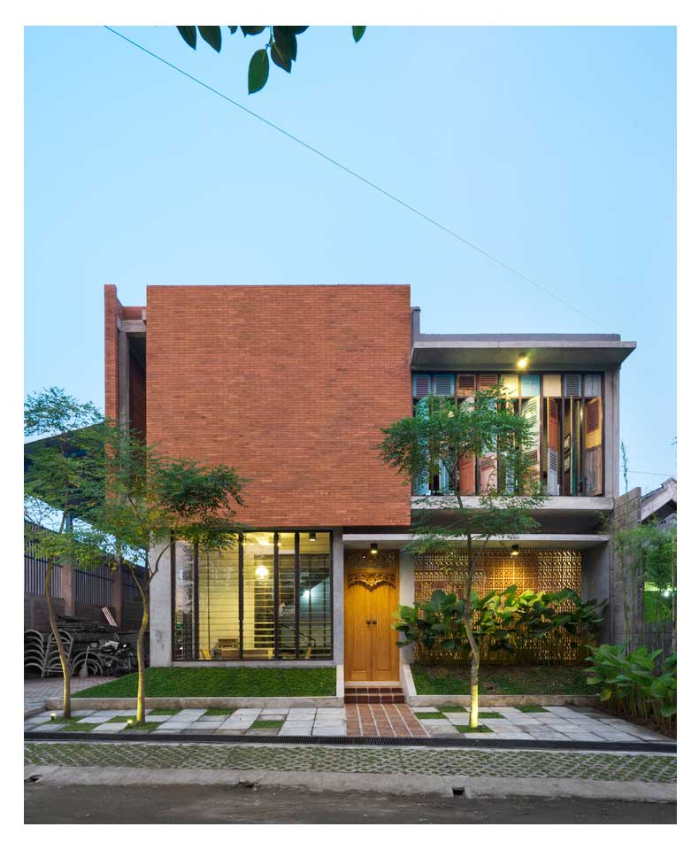 Mâu nhà đẹp 2 tầng được thiết kế với ý tưởng dựa trên các sở thích của gia chủ | ND68-011
