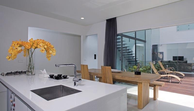 Mẫu nhà đẹp hiện đại 4 phòng ngủ với vẻ ngoài kín đáo | ND68-026